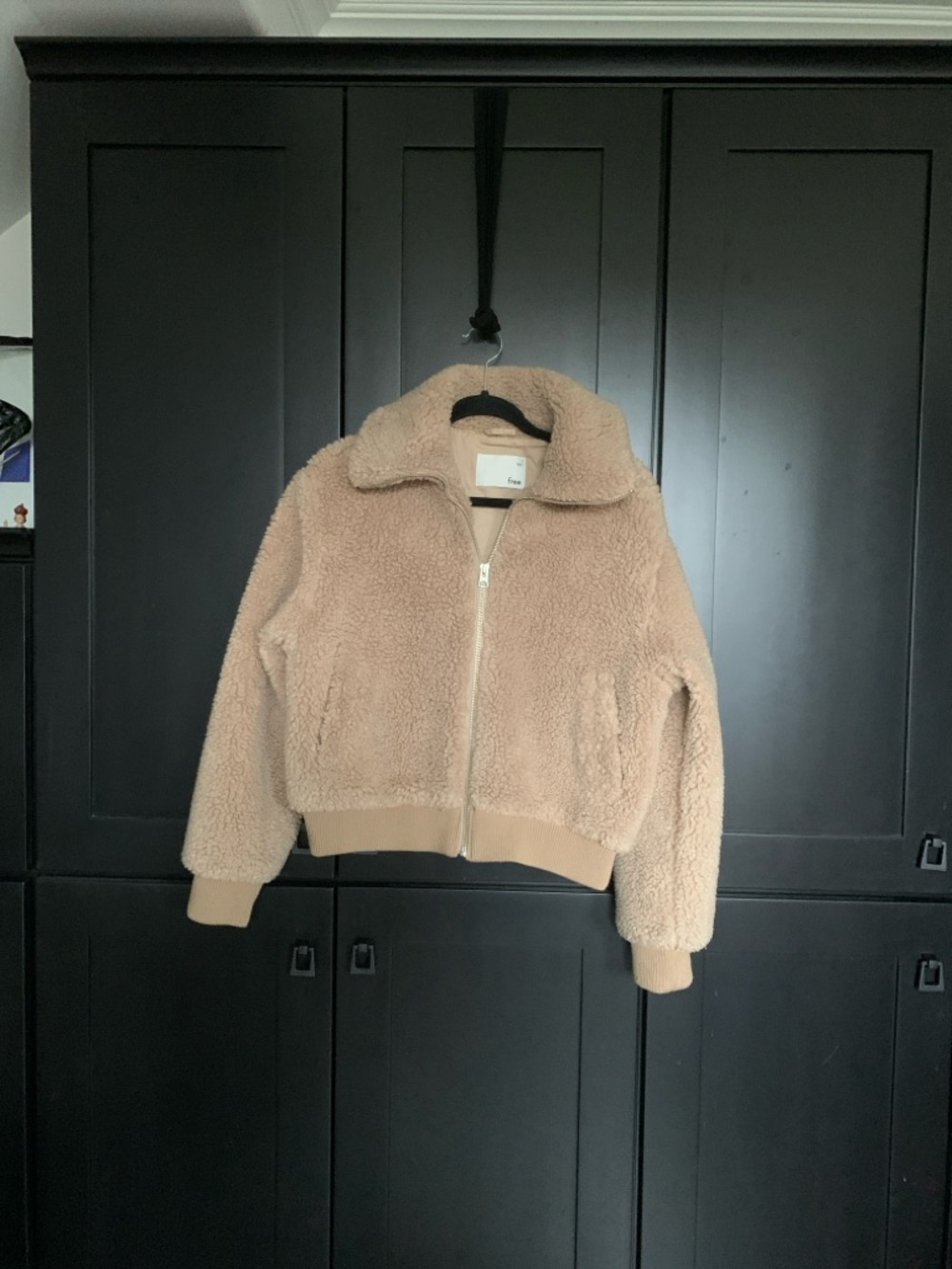 Wilfred Free Cream Sherpa Teddy Zip-Up Jacket S.